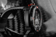 画像をギャラリービューアに読み込む, Benediktas Vanagas "Dakar" Edition VK67-650J740