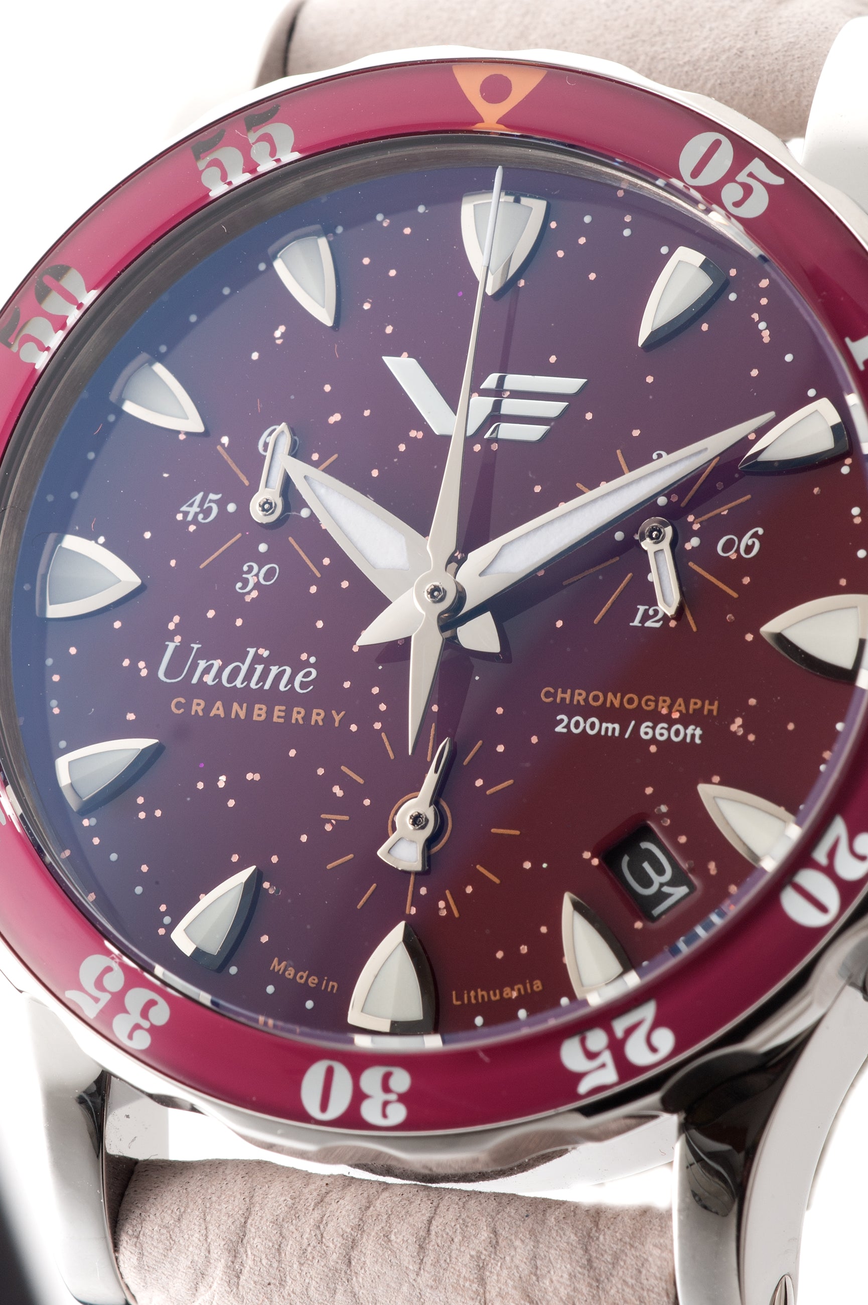 Undine -Cranberry- VK68-515A774 – vostok-europe-jp