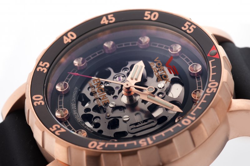 〇 ENGINE（エンジン）ローズゴールド NH72-571B648 – vostok-europe-jp